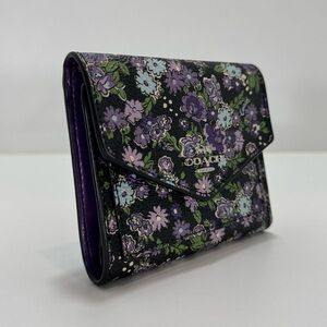 COACH Floral Women's WYN Envelope Snap Wallet - Black and Purple